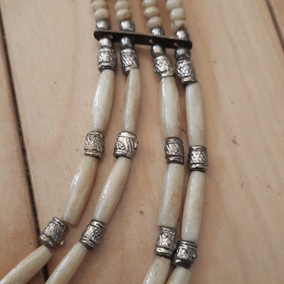 DELICATE VINTAGE BONE NECKLACE - Picture 3 of 6